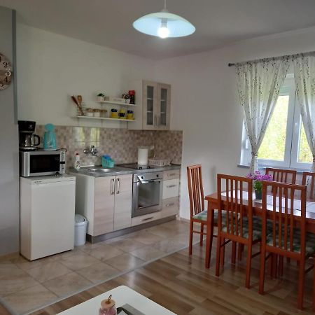 Apartment Rosie Smoljanac Eksteriør billede